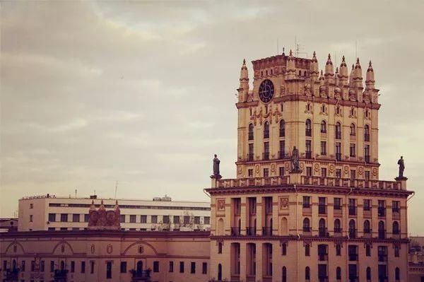 呼和浩特女女远赴欧洲留学是种啥体验?据说一