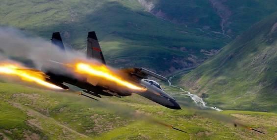 苏30MKI很厉害,怎么还被歼10C给反锁定驱离了