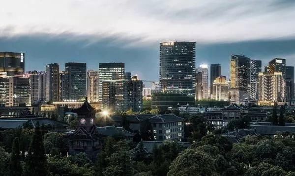 成都某楼盘成交价下跌25%!二手房战场即将全