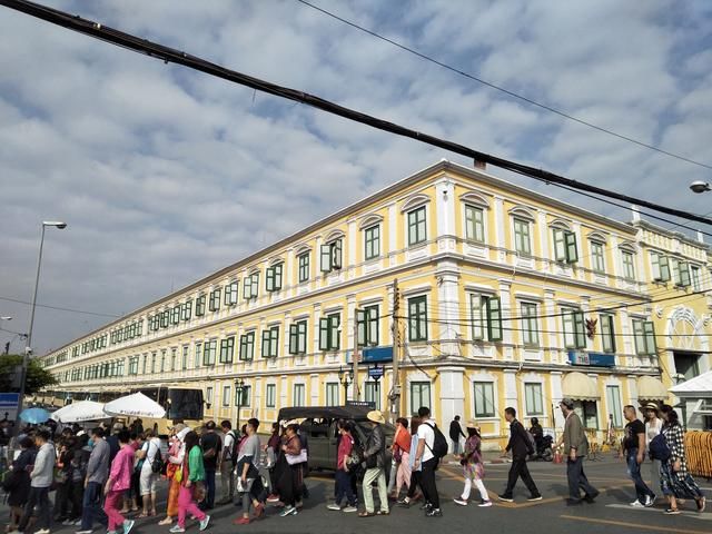 退休后去旅行-在免税店买的商品如何办理退税