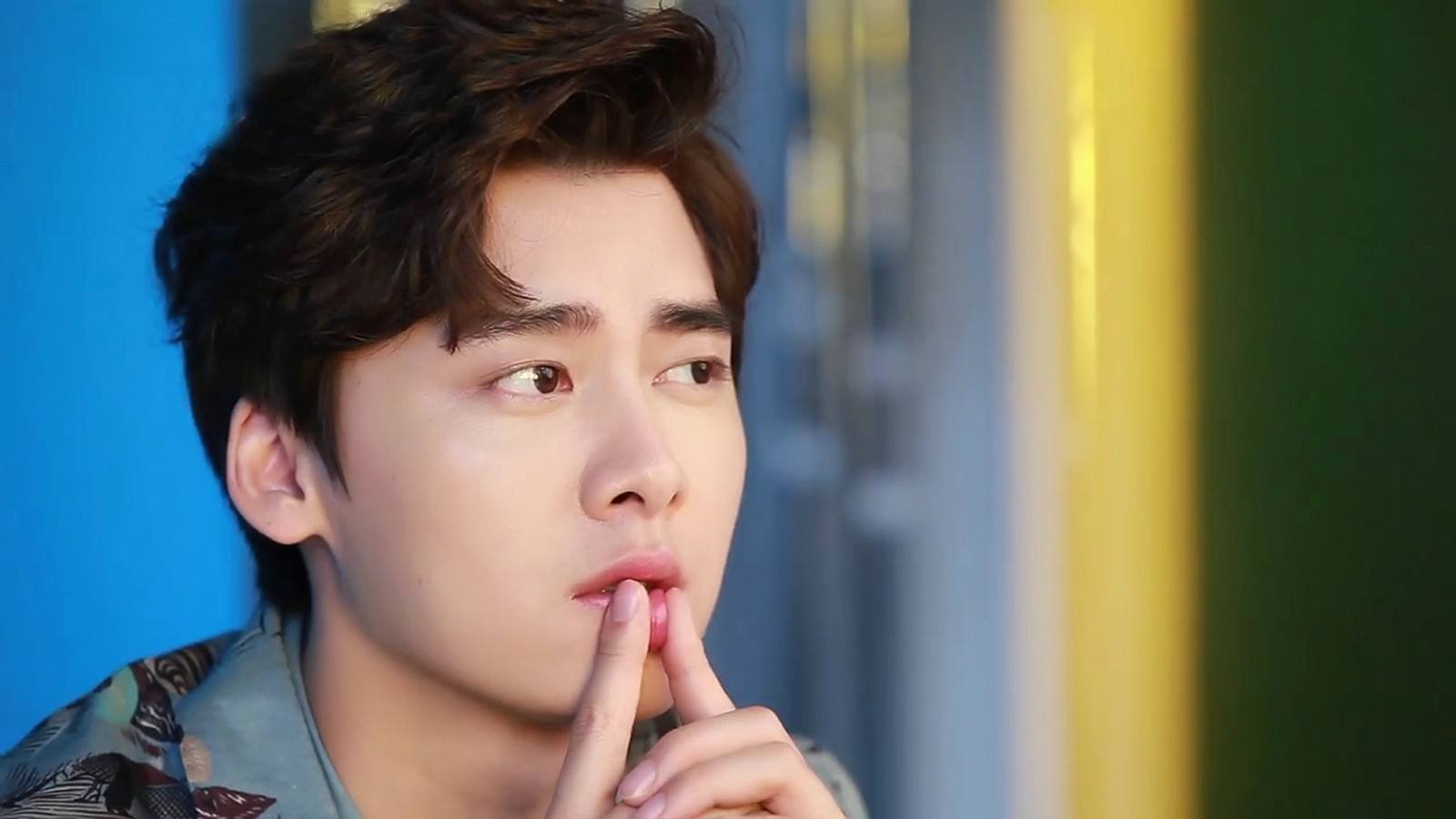 一个普通人想要成为影视明星,到底有多难?