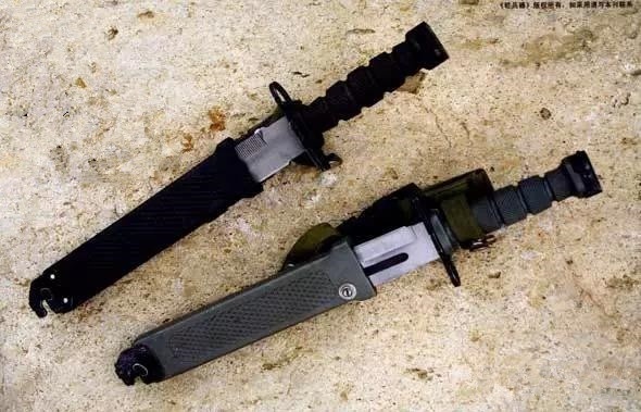 锋芒毕露!揭秘国产95式多用途刺刀到底长啥样? 锋芒毕露!揭秘国产95式多用途刺刀到底长啥样?