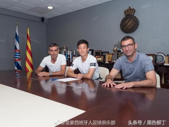 国足希望!00后恒大队长正式加盟西甲队,未来