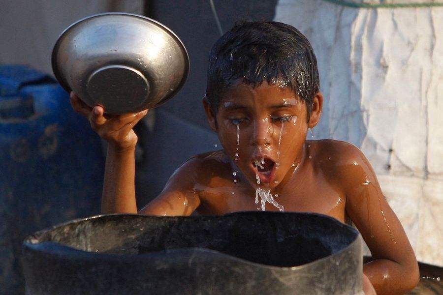 世界上唯一一个法律上禁止破坏与中国关系的国