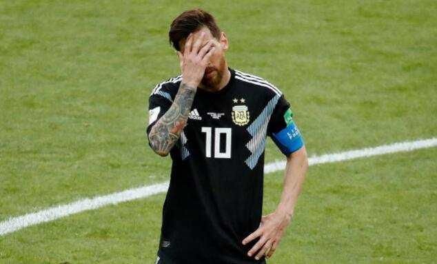 凉凉!阿根廷被逼平后,有谁注意到梅西这动作
