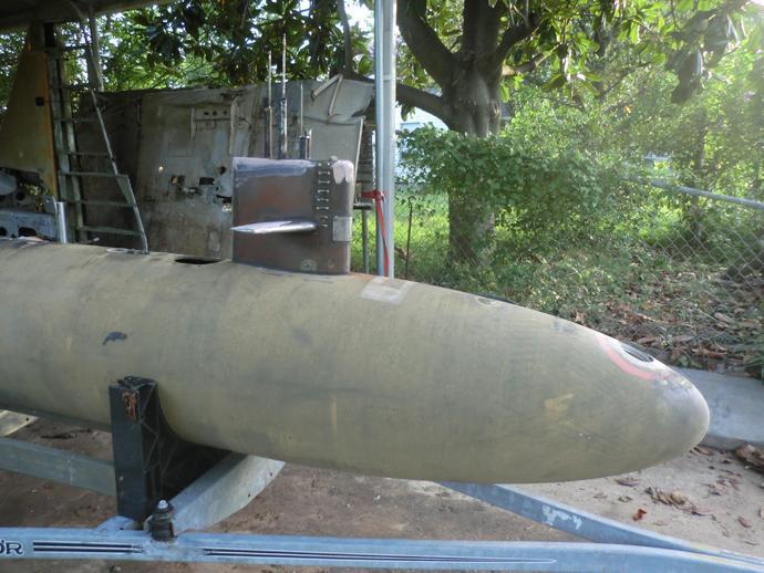 在二战中,战斗部队曾把副油箱改成凝固汽油弹,帆船,小汽车,储物柜