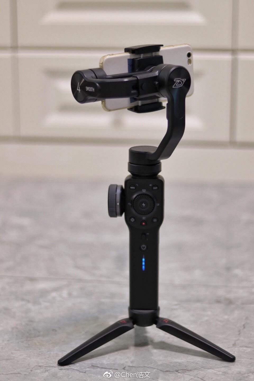 去泰国是申请贴纸签还是落地签?