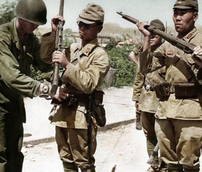 美国大兵捉日本鬼子的9张罕见照片集锦!