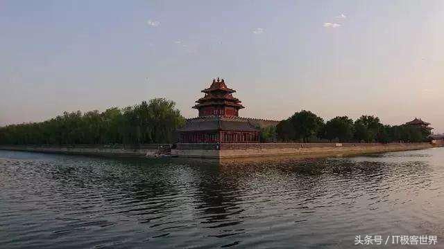 旗舰机型XZ2直降2000, 索尼已步入HTC后尘