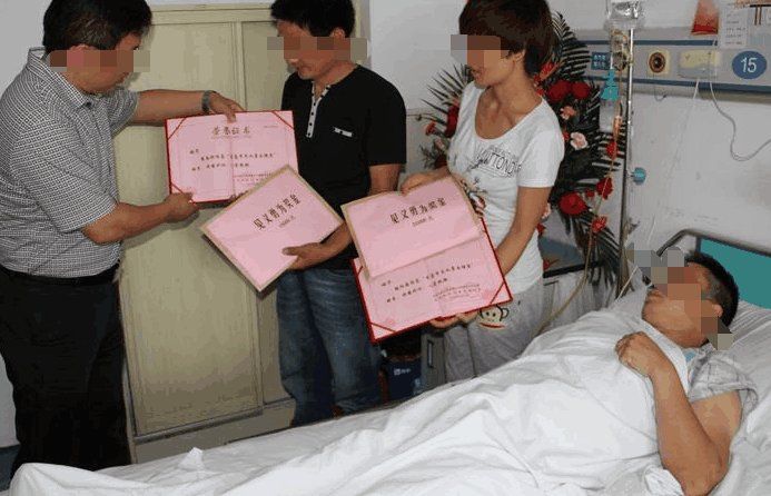 广西少女险遭强奸, 两父女见义勇为1死1伤