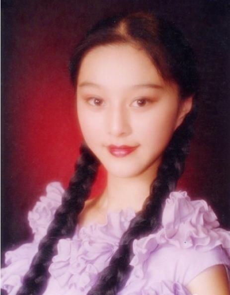 范冰冰晒清纯旧照打脸整容说 这些素颜照她可能想删