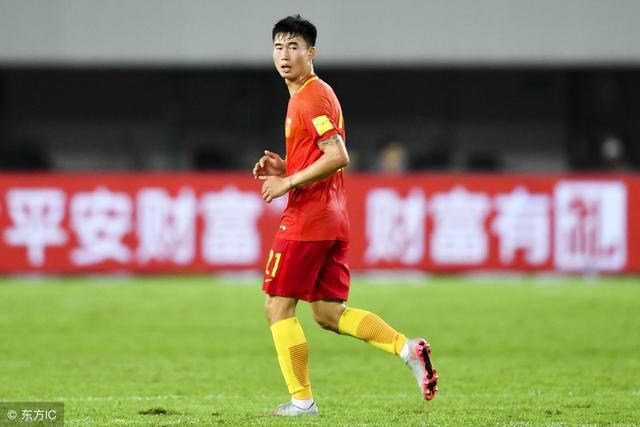 国足战威尔士首发7人遭弃用 里皮仅留用4人 恒