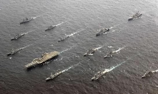 南海大阅兵:印度疯了,美国乐了!