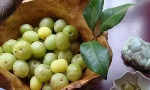 南方一种野果,先苦后甜,维C是蓝莓100倍,被誉