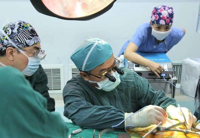 8个月宝宝高烧不退长红斑,医生告知检查结果,