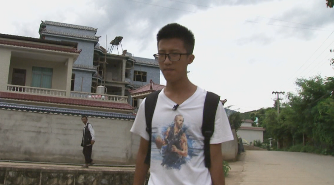 首届中国全媒体公益年会:寒门学子-爸 我去上学了 首届中国全媒体公益年会:寒门学子-爸 我去上学了