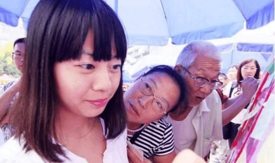 日本姑娘来中国相亲,不要房车礼金,但男人们都