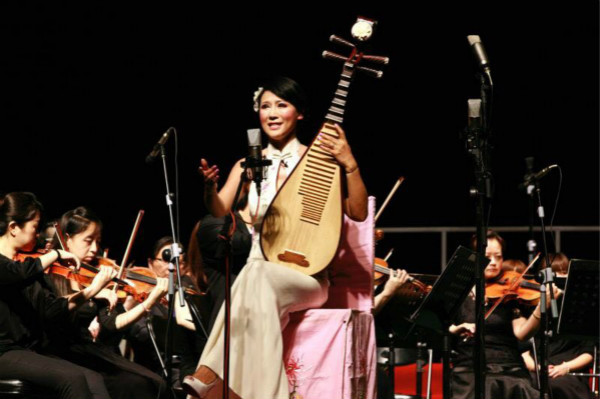 书坛有个女孩叫"小芳" 倪迎春重抱琵琶演绎《蒋月泉》