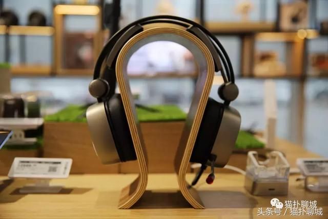 首家京东零售体验店终于来聊城了,3C数码发烧