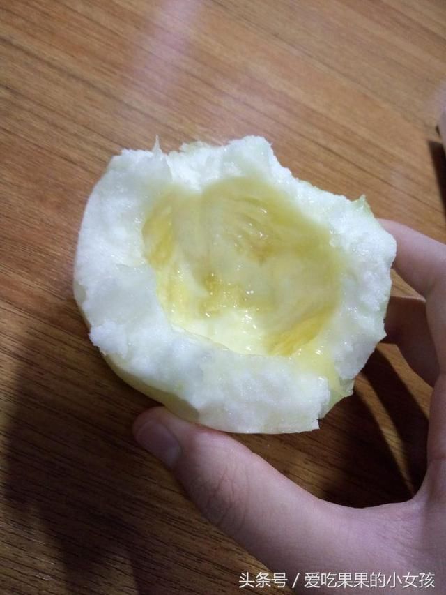 买香瓜到底怎么挑?好多人不知道,瓜农教您几招