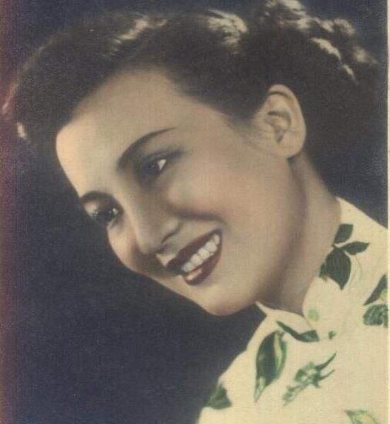 民国大军阀杨森,妻妾成群但只疼爱一人,然而最