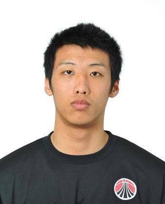 无耻!篮球天才投靠日本,大呼日本好,受伤退役却