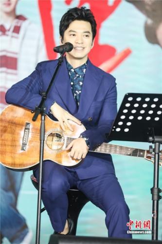 李健为《春风十里,不如你》写歌:了解冯唐小说 李健为《春风十里,不如你》写歌:了解冯唐小说