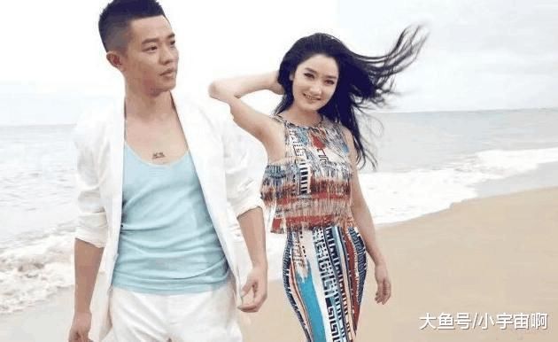 凤凰传奇玲花终于承认和曾毅的关系 隐藏了这么多年还是公开了 雪花新闻 凤凰传奇玲花终于承认和曾毅的关系 隐藏了这么多年还是公开了 雪花新闻