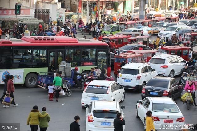 学校教师办班补课年收入最少十几万!学校教师