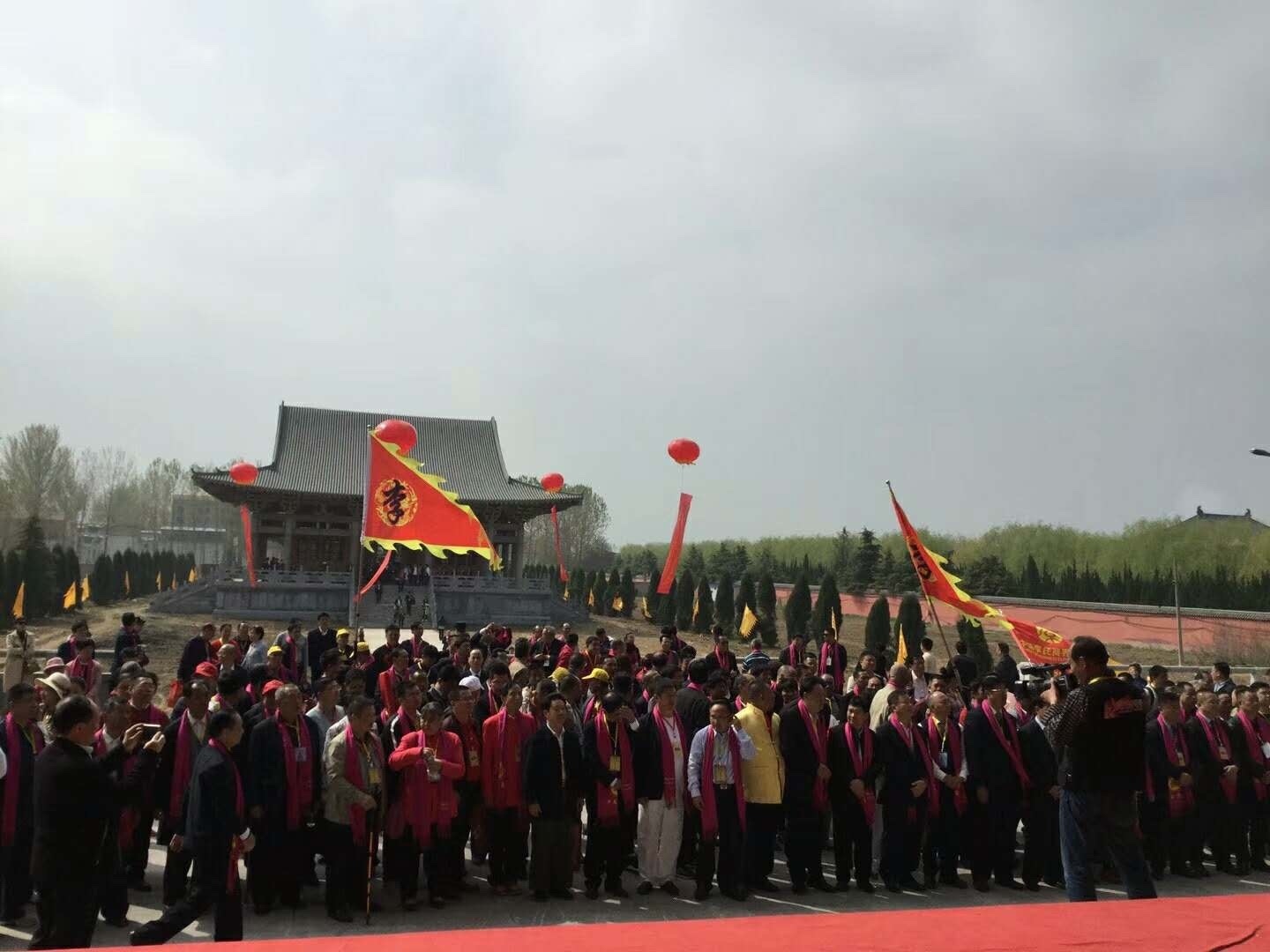 博盟百家李姓旅行社总经理走进鹿邑参加老子生日拜典