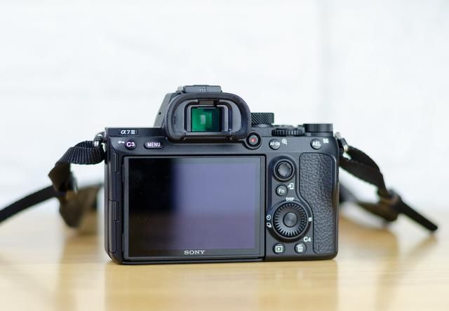 拍人像,长焦比定焦体验更好!