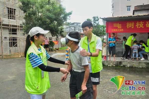 广东志愿者三下乡 引领高科技潮流
