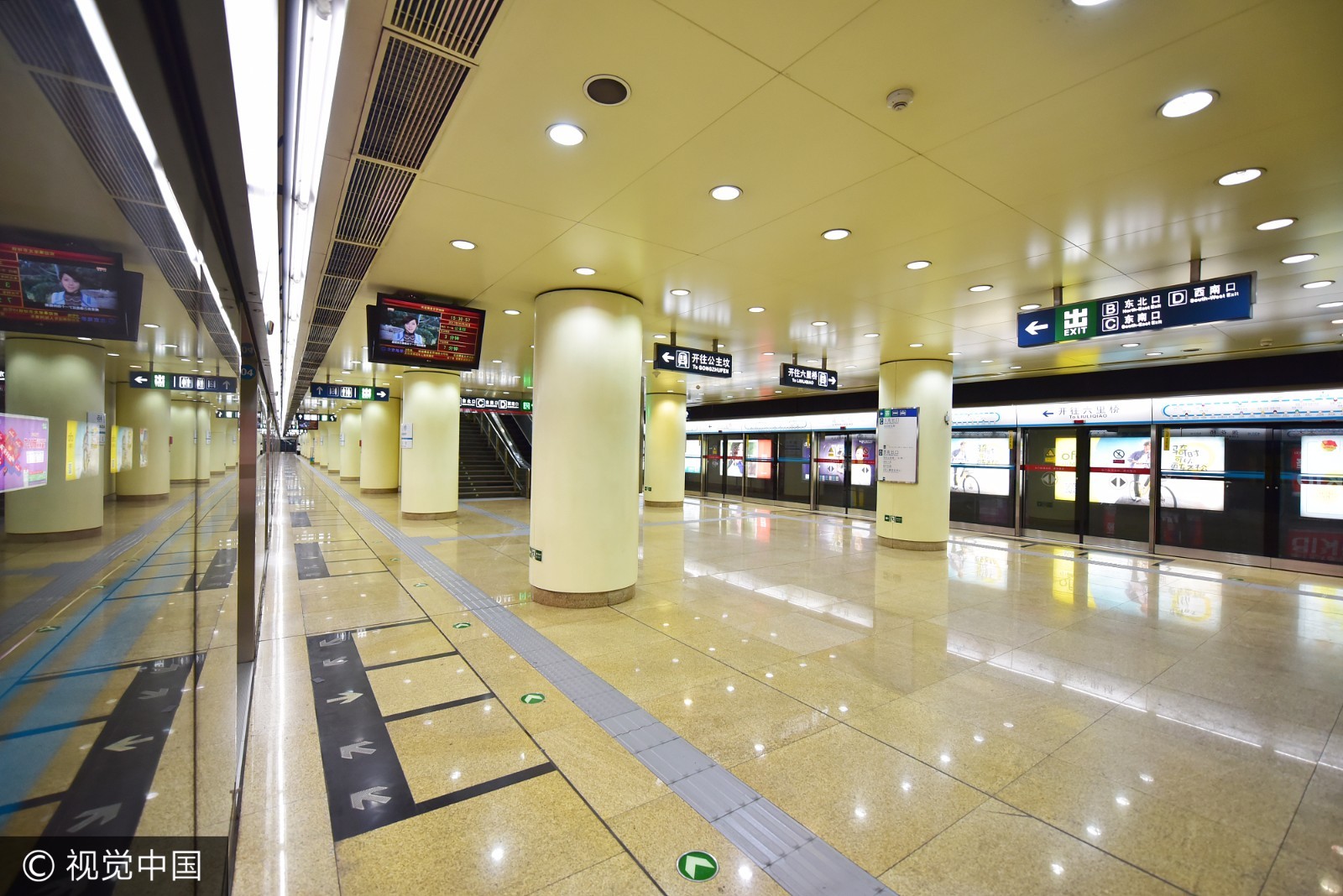 时间社论|花十二年“装门”?这样建设北京地铁值得! 时间社论|花十二年“装门”?这样建设北京地铁值得!