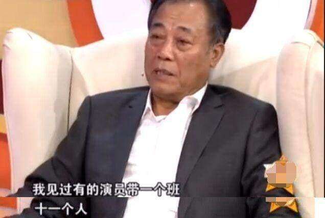 明星耍大牌帶11個助理， 張藝謀管不了， 馮小剛無奈， 吳京請不動！ 娛樂 第14張