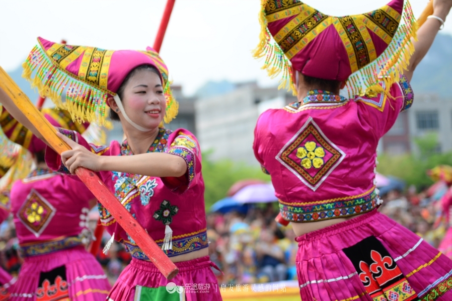 棍子舞起来,千人打榔舞,天等火辣辣