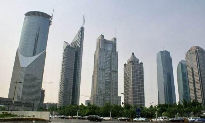 农村人没买房的心慌,城里房多的人也心慌,这是