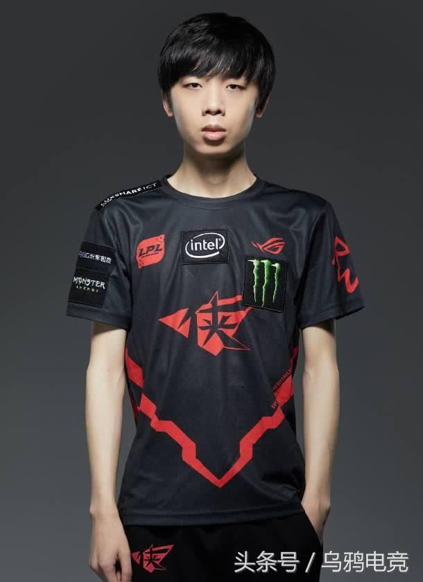 英雄联盟:omg战队输了比赛赢了人心?smlz居然上了omg的车