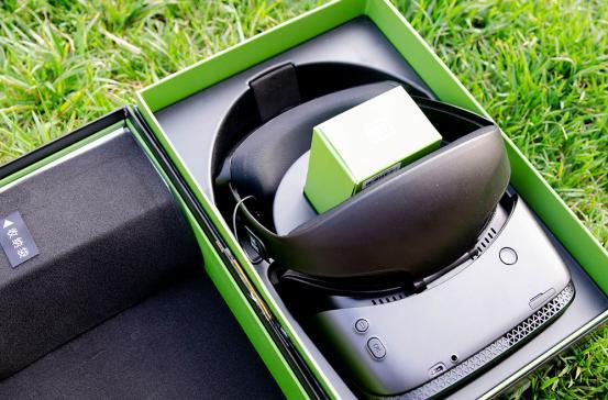 完成iQUT使命,爱奇艺奇遇二代VR一体机使用体