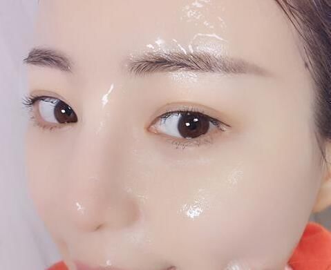 生姜加醋真能抚平眼袋?不过要再加一物,有眼袋