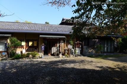 中国女游客去日本旅游,穿和服出街被人嘲笑?