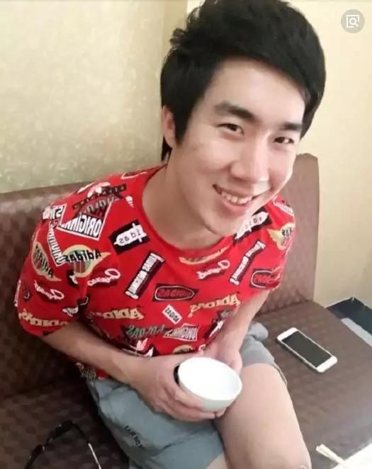 玩过王者荣耀,再玩lol是什么体验?毫无游戏体验