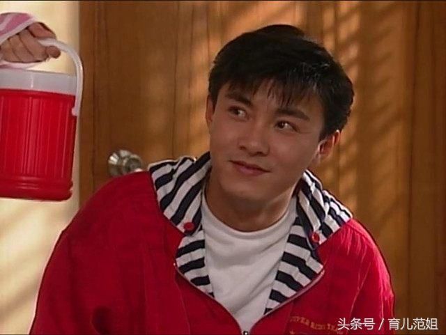 怀旧经典港剧《巨人》,万梓良兄弟情,陈玉莲古