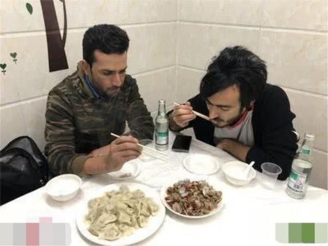 巴基斯坦小伙来中国穷游却遭尴尬事,直呼:难道