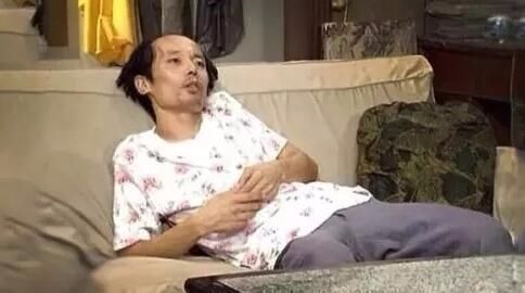 用惯真人表情包?当心摊上大事!