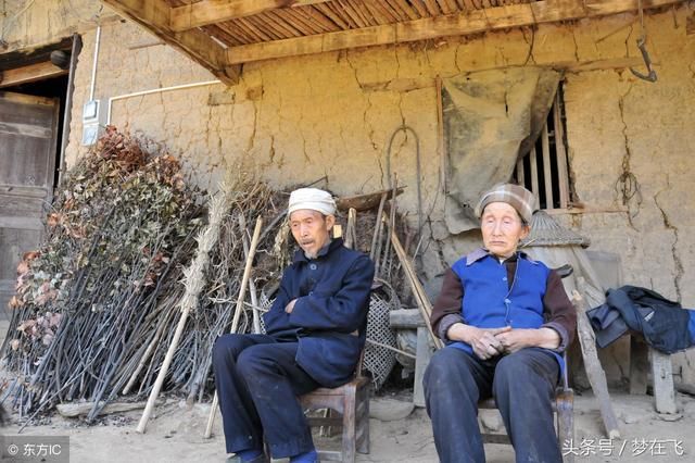 过年了,看望贫困户基层扶贫请少点虚假多点真