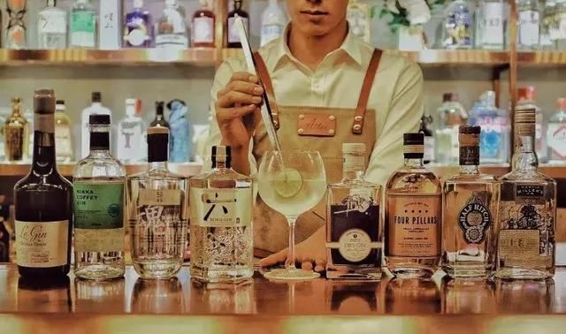 鸡尾酒里有花椒味、老板是成都张智霖,这3家酒