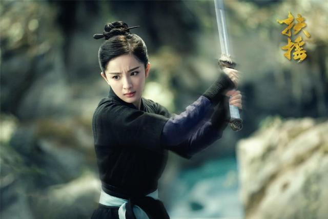 快放开我们的杨幂!《扶摇》新剧照阮经天邪笑