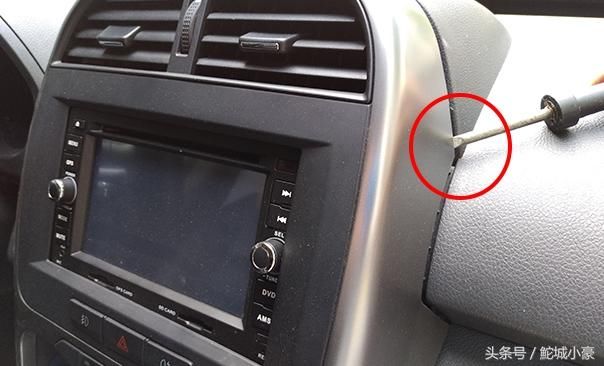 奇瑞瑞虎3自己安装车载导航仪大屏一体机,行业