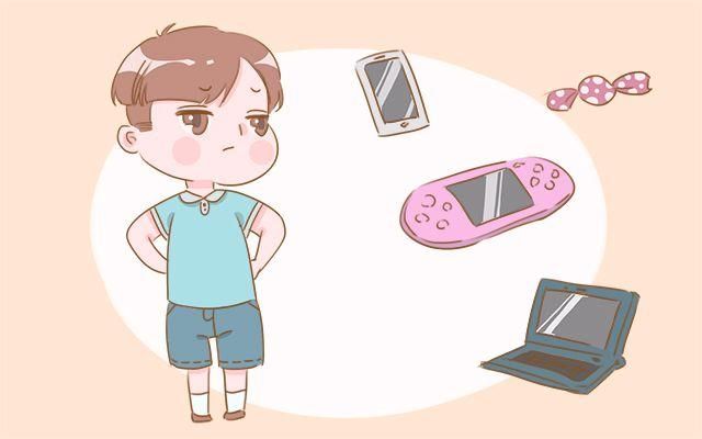 2岁宝宝玩玩具时有这些坏习惯,家长得惯着,别