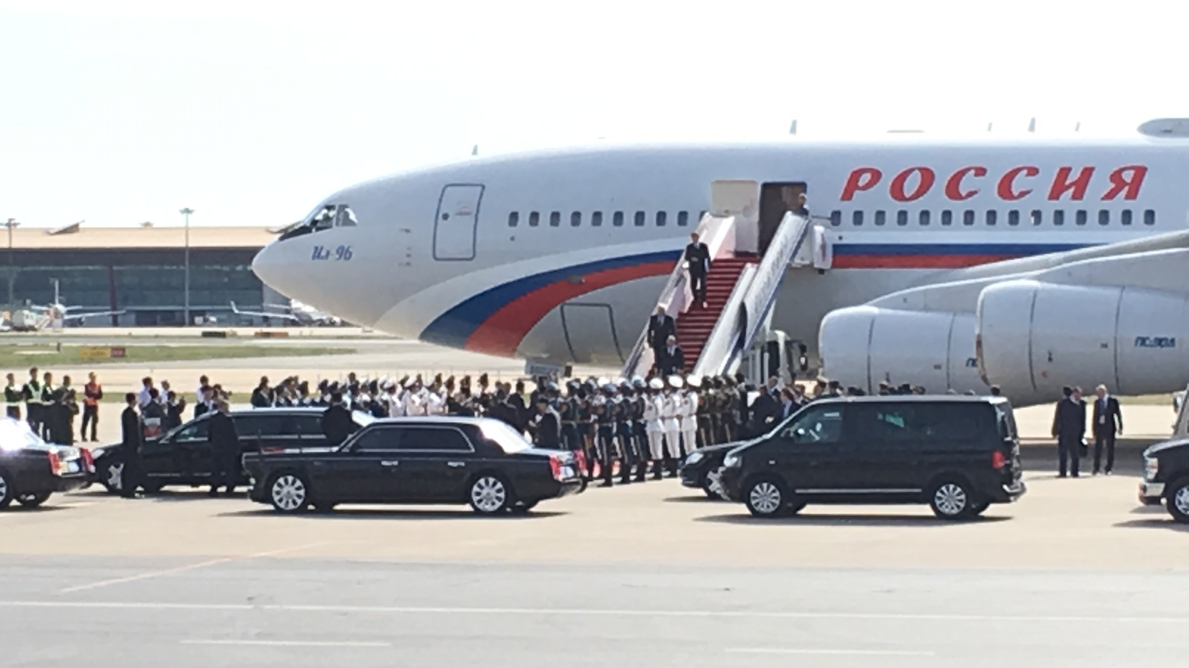快来给普京接机!听说同时来了七架专机? 快来给普京接机!听说同时来了七架专机?